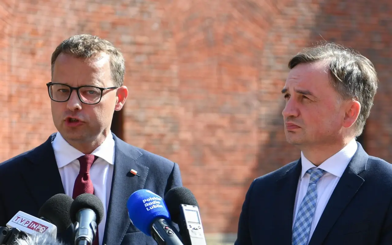 Marcin Romanowski i Zbigniew Ziobro, Źródło: PAP/Wojtek Jargiło